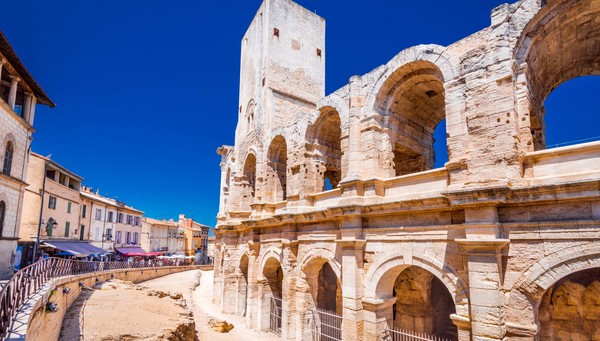 Arles