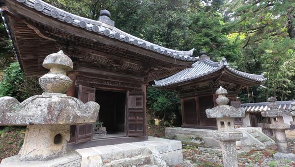 Vista del templo Engyo-ji en Himeji, Japón.
