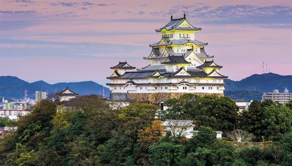 Himeji: Gran muestra de los castillos japoneses