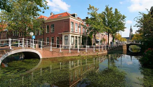 Delft: Reflejo del estilo de vida holandés.
