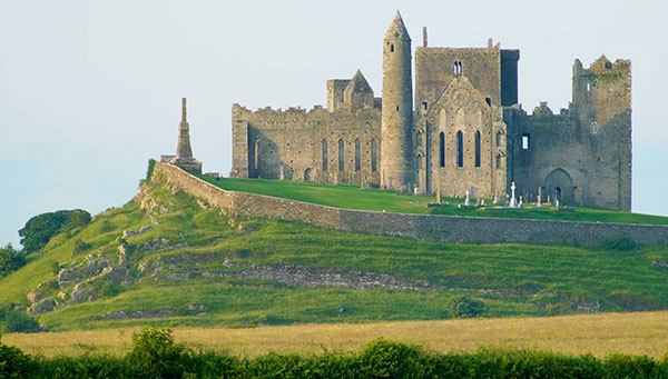 Cashel: Entrada incluida a la Fortaleza medieval.