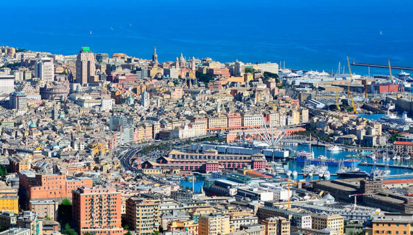 Génova: El mayor puerto del Mediterráneo, ciudad de contrastes.