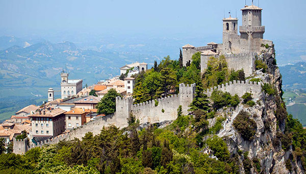 San Marino:  Estado soberano más antiguo del mundo.