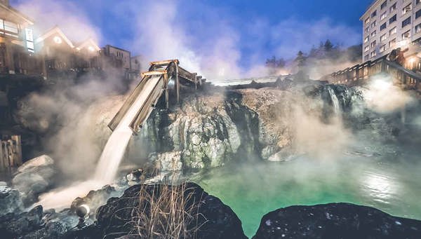 We passed through Kusatsu, an attractive thermal city
