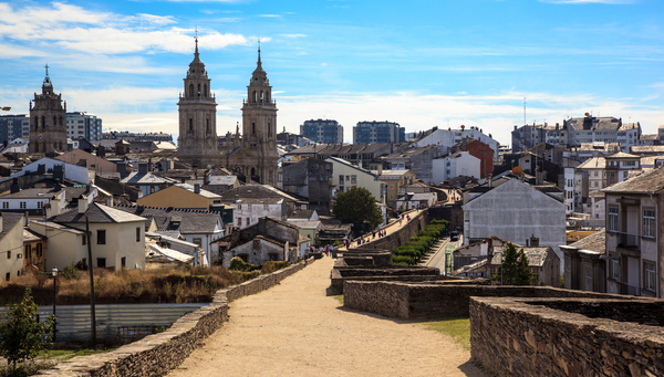 Murallas romanas de Lugo.
