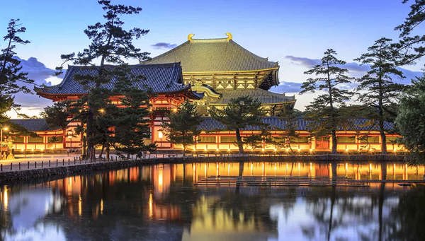 En Nara visitamos Todaiji, magnífico templo budista construido en el 752
