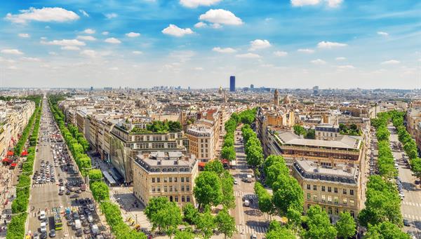 Beautiful panoramic view of Paris.
