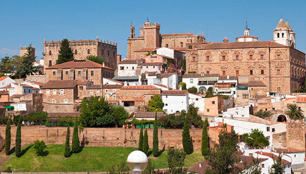 Cáceres: La edad media y el renacimiento se unen para declararse Patrimonio de la Humanidad.