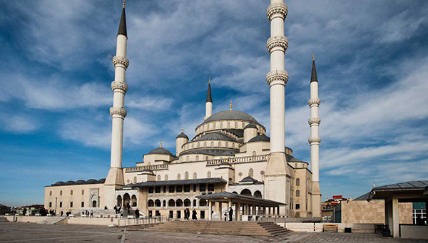Ankara: La nueva capital turca. Visita a su Mezquita.