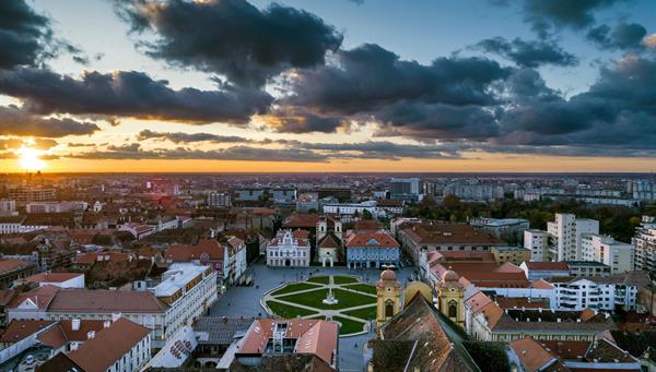 In Timisoara, Romania, we will have free time to stroll through its elegant centre and to try some of its typical dishes
