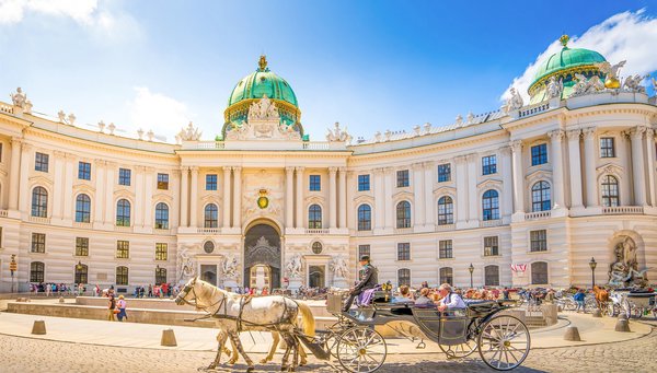 Alte Hofburg de la magnífica capital de Austria, Viena
