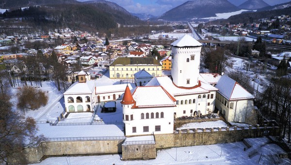 A wider aerial view of the historic Budatin Castle near Žilina