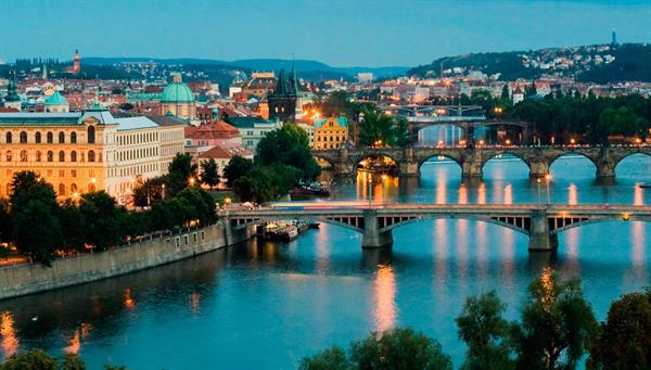 Praga: La majestuosa belleza de un Imperio.