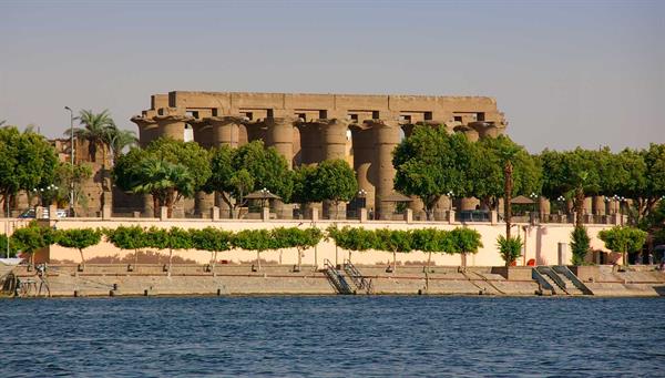 Luxor: Cruise on the Nile.