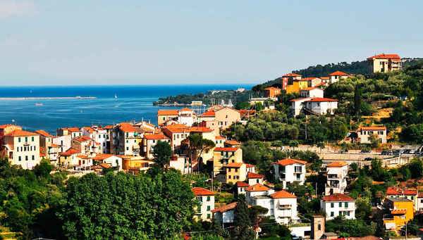 St Margarite Ligure: Bahía elegante, puerto con encanto y luz mediterránea.