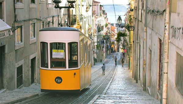 Lisbon: Visit to the high district included.