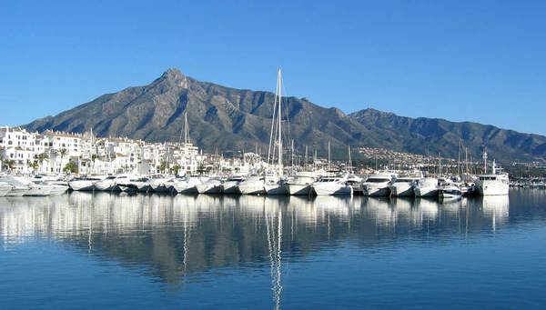 Marbella: Luxury next to the sea.
