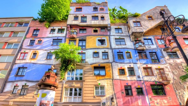 tour From Berlin to Vienna and Danube Capitals Splendor photo