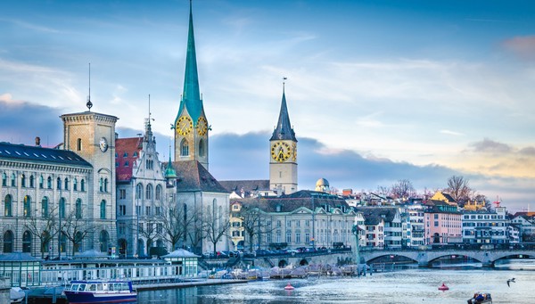 tour Desired Europe photo