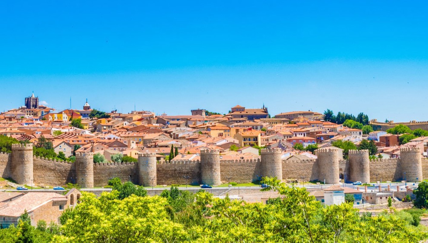 header picture of tour Avila, Salamanca, Segovia and Castilian Castles