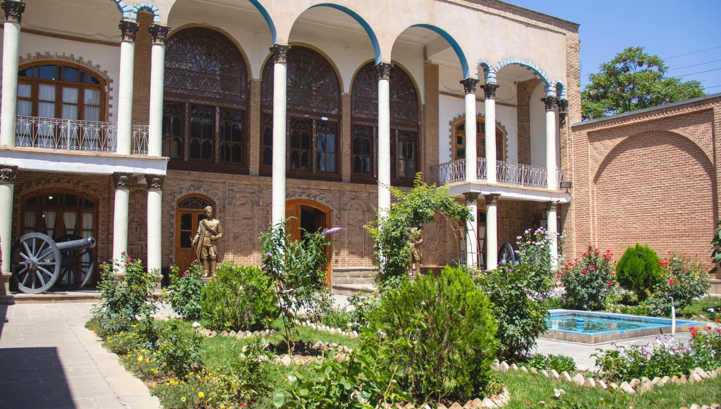 header picture of tour Iran: Azeris and Caspian Sea