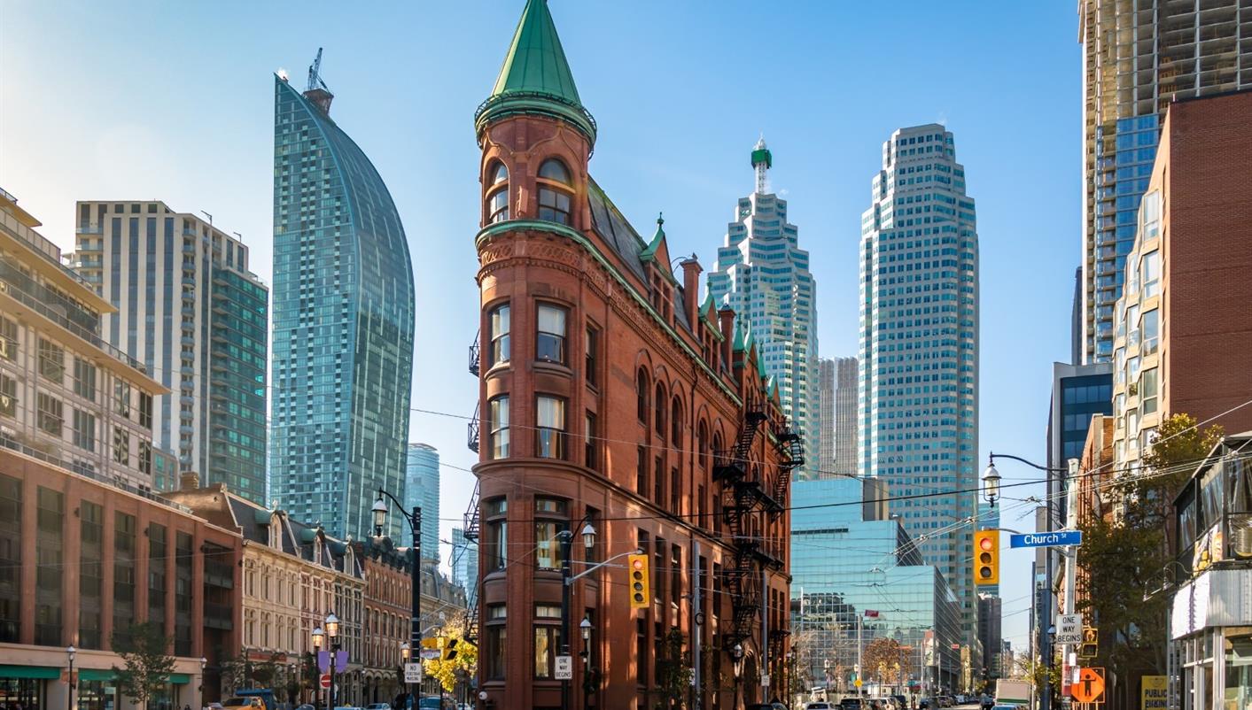 imagen de cabecera del circuito Capitales Canadienses Turista Fin Toronto