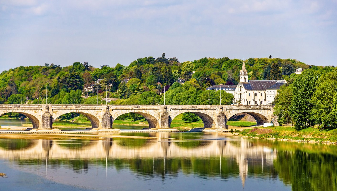 header picture of tour Romantic France
