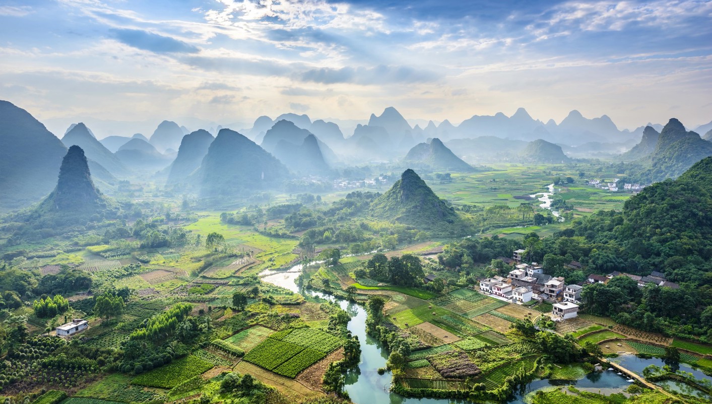 header picture of tour Golden Triangle and South of China end Hong Kong