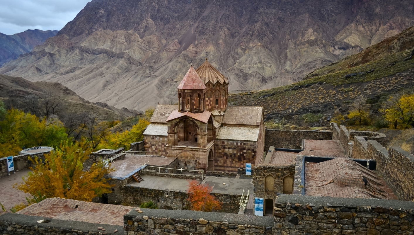 header picture of tour Essences of Iran: From the Caspian Sea to Persepolis end Kerman
