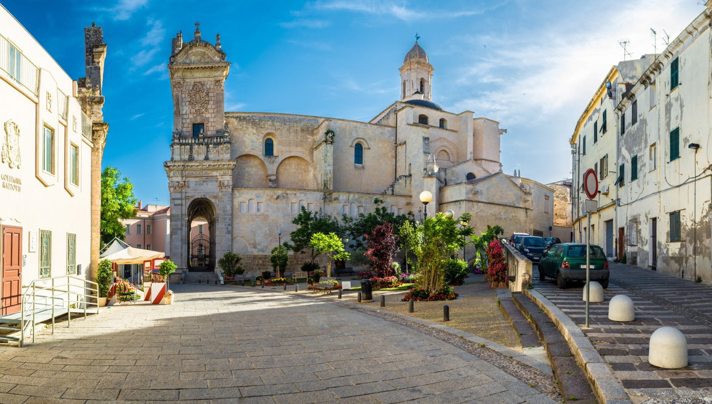 paquete turístico Vuelta a Italia con Corcega y Cerdeña