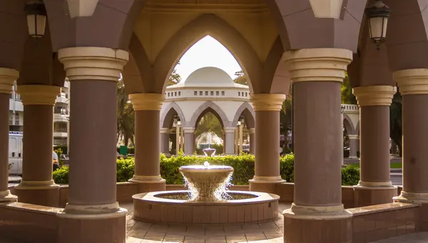 Arabia Saudí con Bahrein Qatar y Emiratos