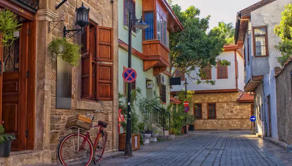 Atenas, Peloponeso y Vuelta Turca