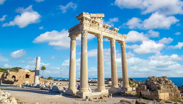 Atenas, Peloponeso y Turquía Increíble