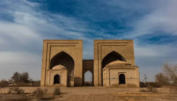 Emiratos y Clásicos de Arabia Fin Bahrein