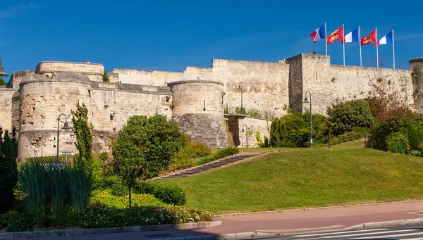 Normandía, Todo Francia y España