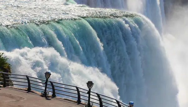 Toronto, Niágara con Costa Este