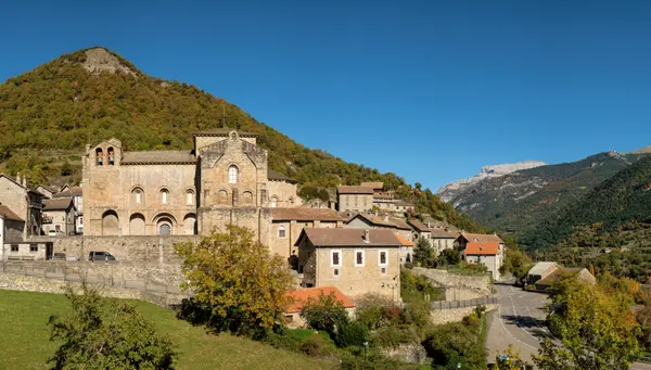Madrid y París con Lourdes ROT