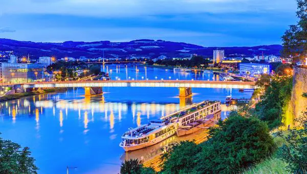 Europamundo Maravillas del Centro y crucero Capitales del Danubio A Dutch Grace