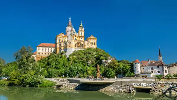 Europamundo Capitales del Danubio con Linz Crucestar Principal