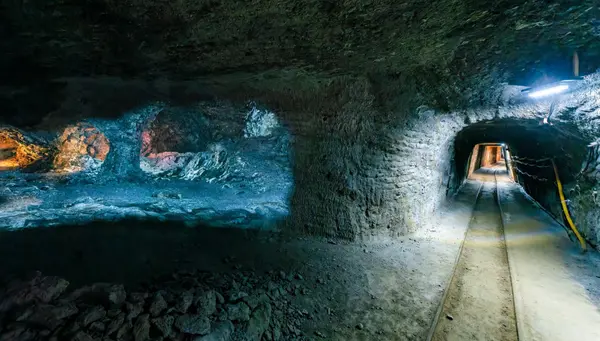 Austria Total fin Praga