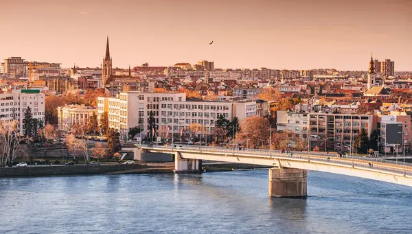 Danubio al Completo – FIDELIO Superior