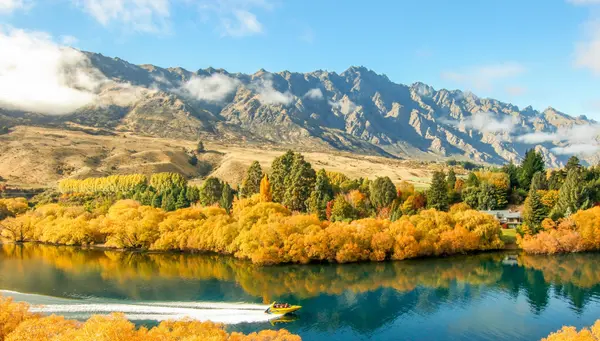 Nueva Zelanda, Tierra De Maoríes