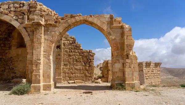 Contrastes de Oriente y Esencias de Egipto