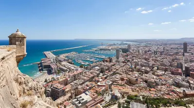 Tourist, commercial and cosmopolitan city.