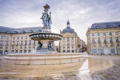 Palacio de la Bourse en Burdeos, Francia.
