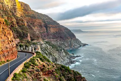 Chapman’s Peak: La carretera panorámica que discurre entre Hout Bay y Noodhoet 