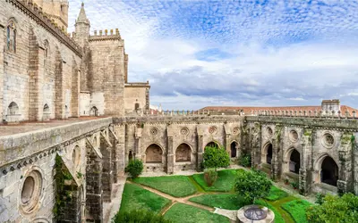 Evora