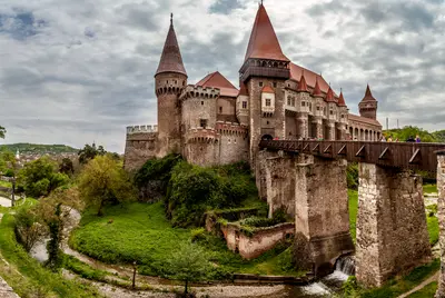 Hunedoara: Su castillo es el más bonito de Rumania.
