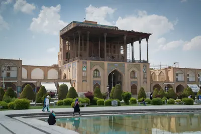 Isfahan: Ali Qapu Palace