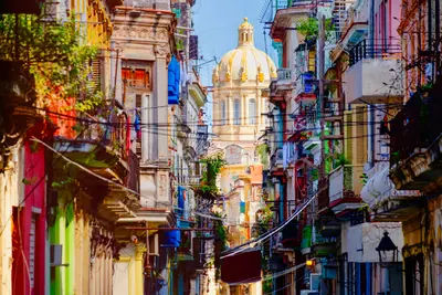 Calles coloridas de La Habana Vieja, Cuba